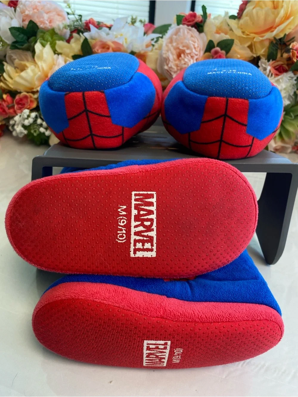Spider-Man Kids Plush Slipper Bundle 2 Pairs Red Size 9/10 Cozy Indoor Shoes